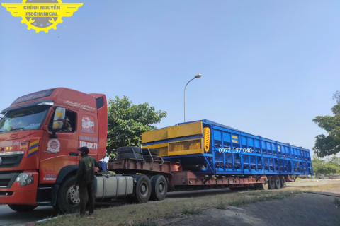 XUẤT XƯỞNG ĐƠN HÀNG 2 MÁY BÓC VỎ DÀI 18M (TỔNG DÀI 19,5M) GỬI ĐẾN KHÁCH HÀNG HÀ TĨNH